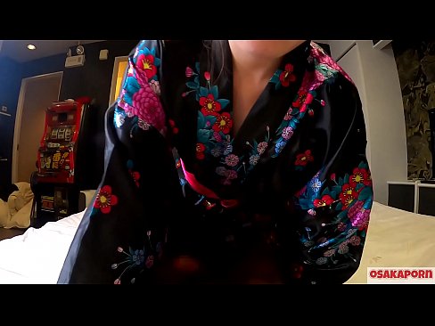 ❤️ Ung cosplay tjej älskar sex till orgasm med en spruta i en hästskötare och en avsugning. Asiatisk tjej med hårig fitta och vackra bröst i traditionell japansk dräkt i amatörvideo som visar onani med knullleksaker. Sakura 3 OSAKAPORN. Sluts at us ❌️❤